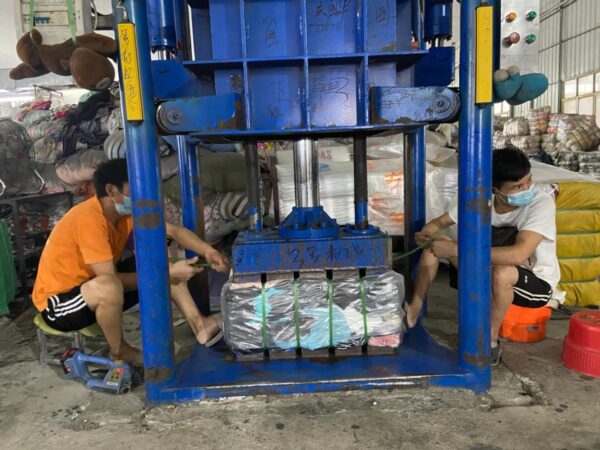Used cloth bale for cloth - Image 9